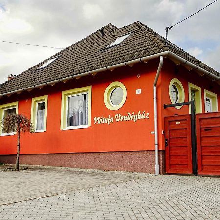 Notafa Vendeghaz Eger Otel Dış mekan fotoğraf