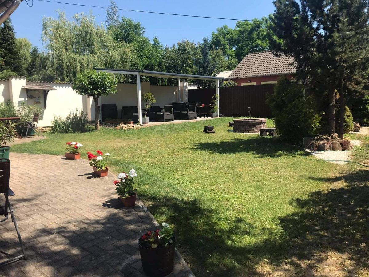 Notafa Vendeghaz Eger Otel Dış mekan fotoğraf