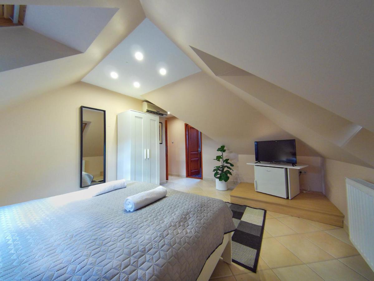 Notafa Vendeghaz Eger Otel Dış mekan fotoğraf