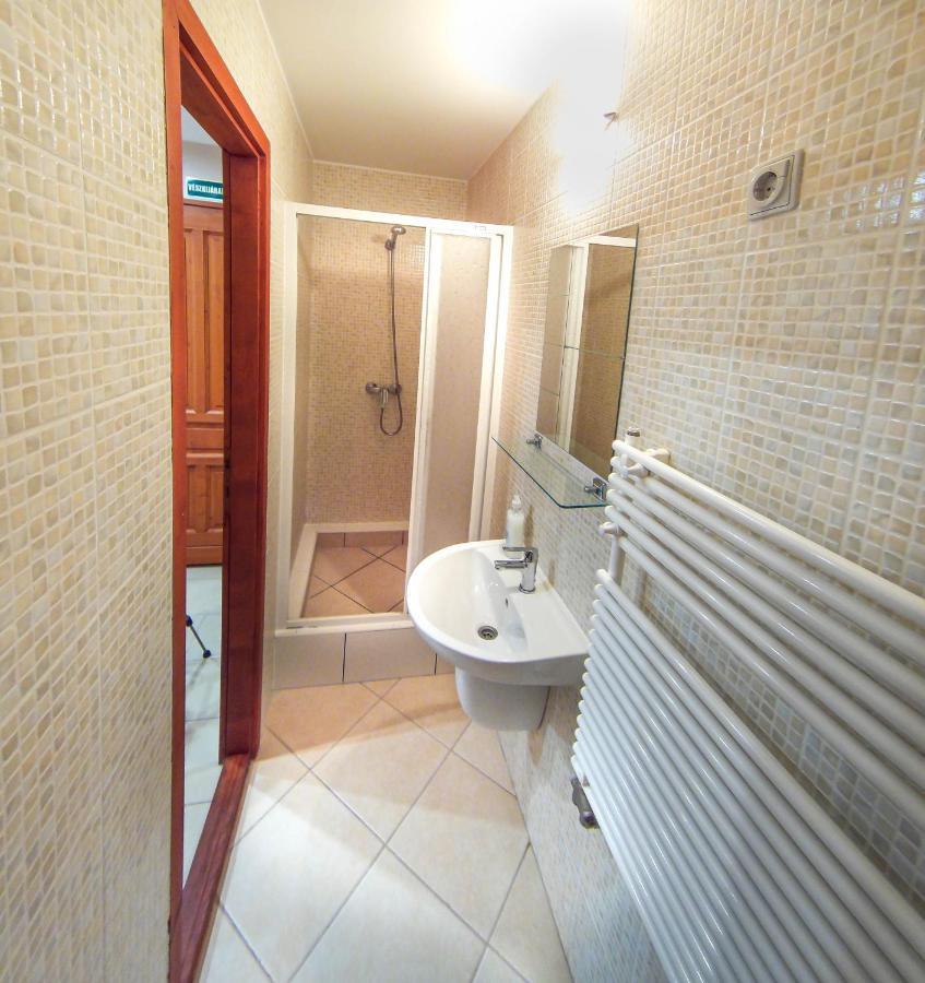 Notafa Vendeghaz Eger Otel Dış mekan fotoğraf